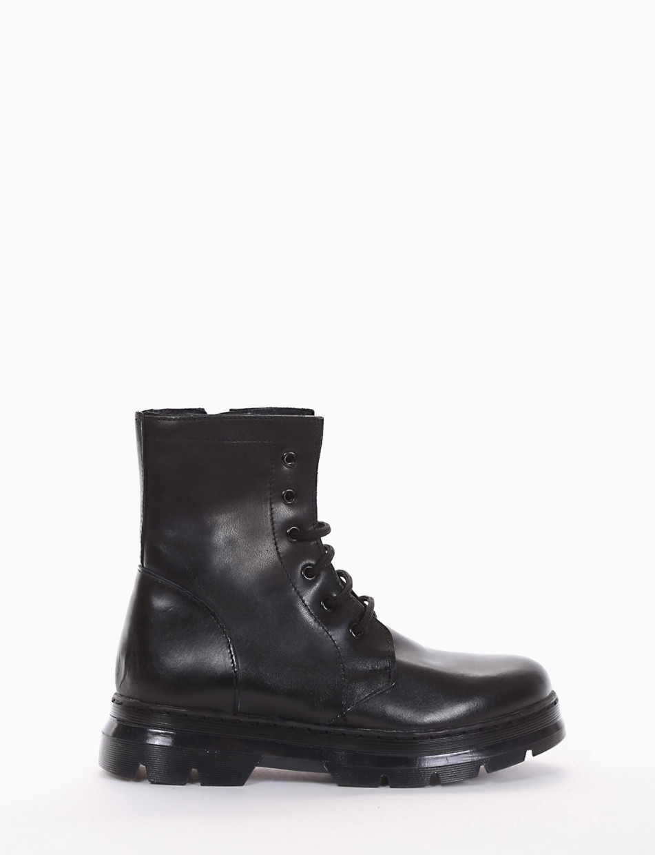 Combat boots heel 2 cm black leather