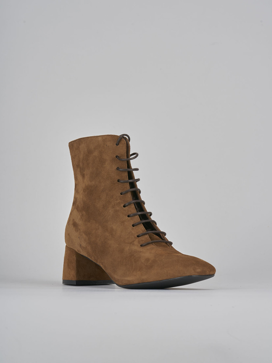 High heel ankle boots heel 5 cm brown suede