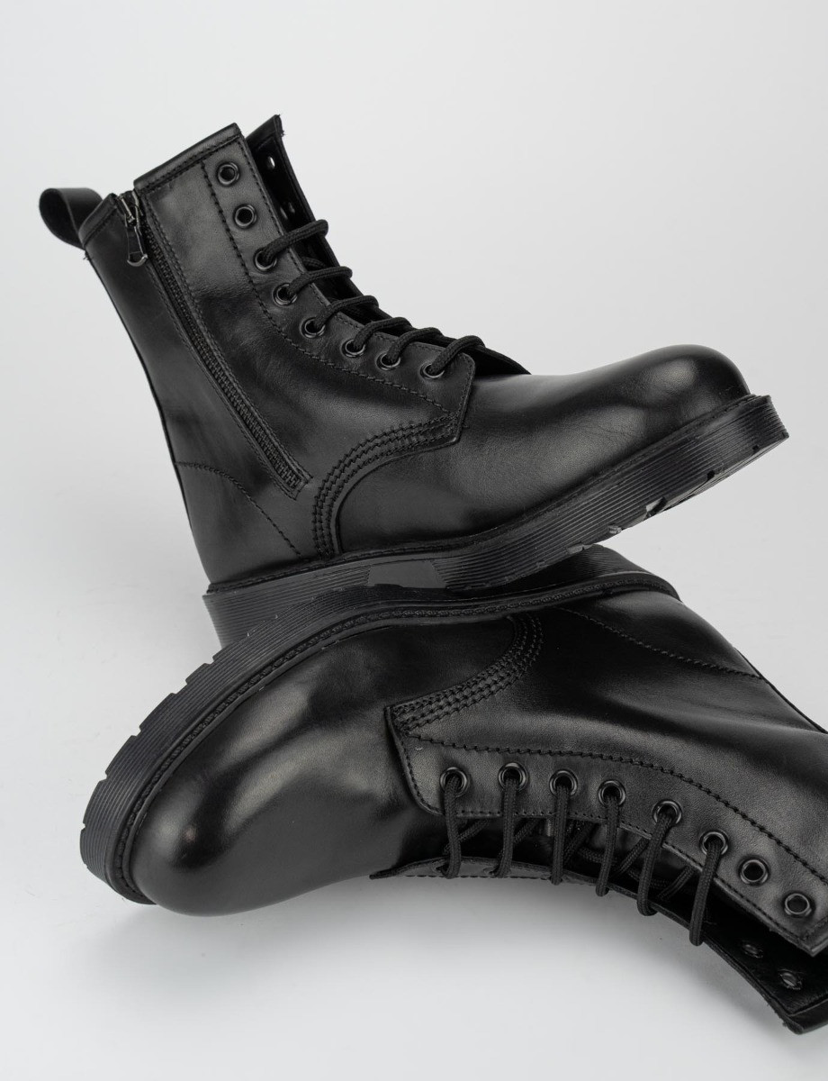 Combat boots heel 2 cm black leather