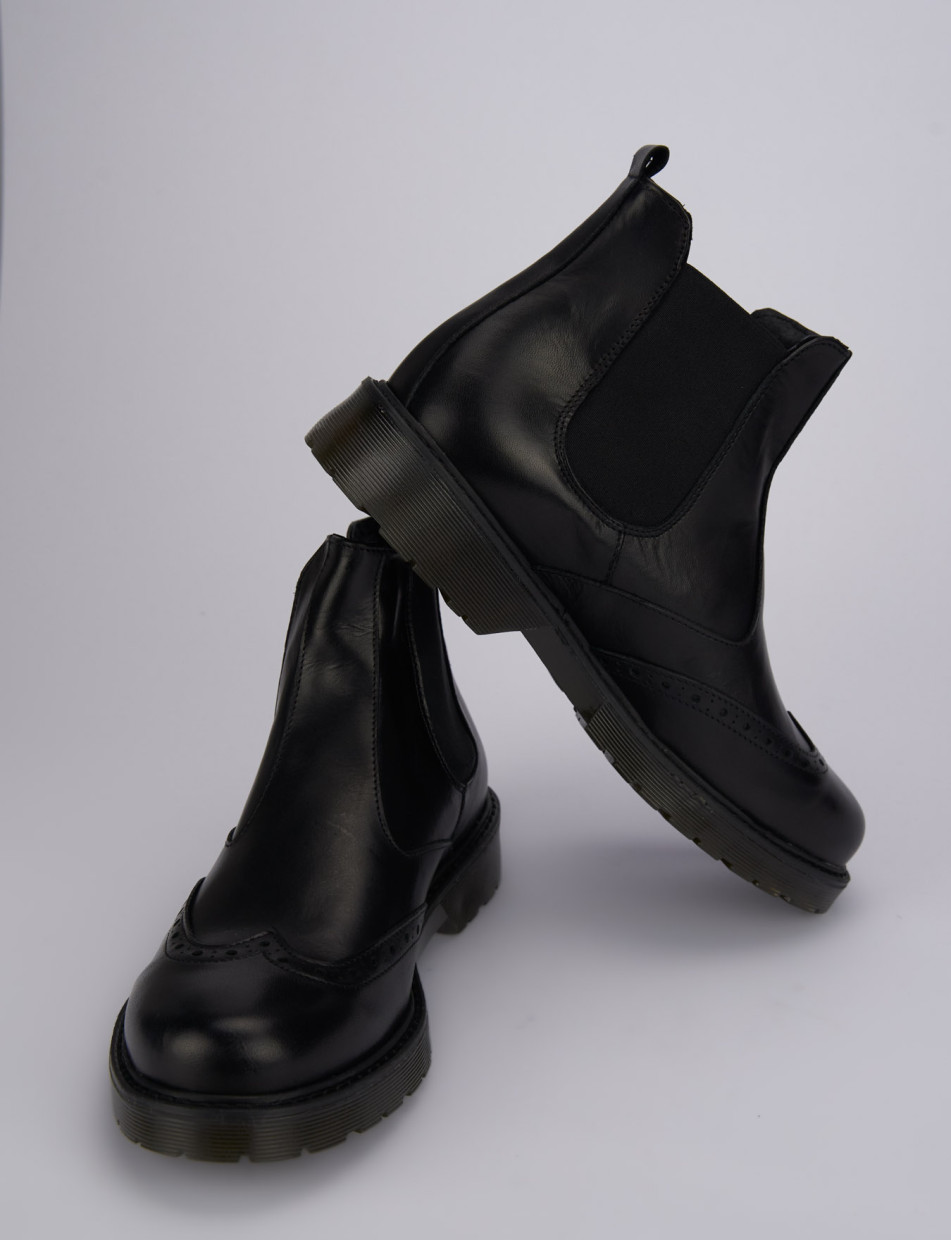 Ankle boots heel 1 cm black leather