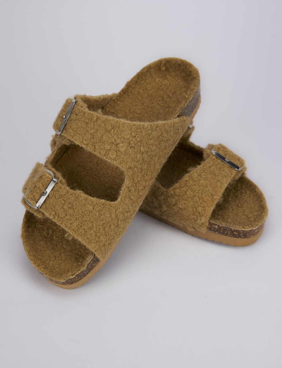 Slippers beige tissue