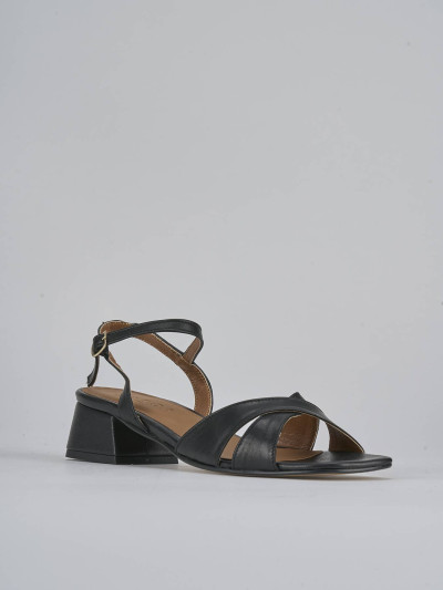 Low heel sandals heel 3 cm black leather