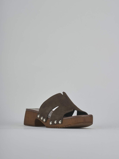Ciabatte tacco 3cm camoscio testa