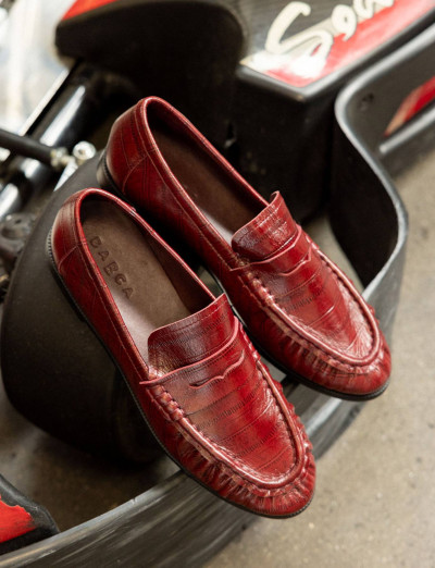 Mocassini tacco 1cm pelle bordo'
