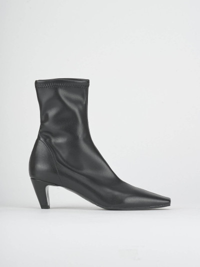 Stivaletti tacco 6cm pelle nero