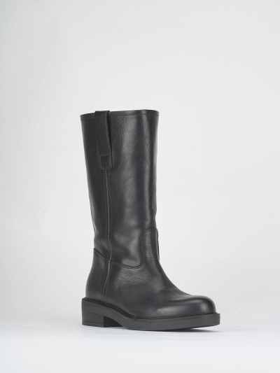 Low heel boots heel 4 cm black leather