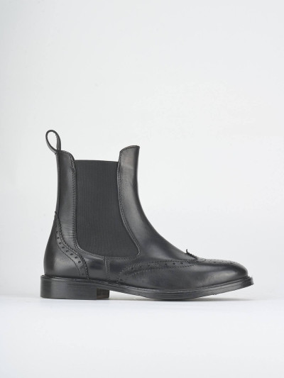 Low heel ankle boots heel 2 cm black leather