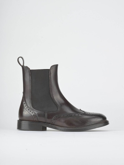 Botines de tac&oacute;n bajo tac&oacute;n 2 cm marr&oacute;n oscuro cuero