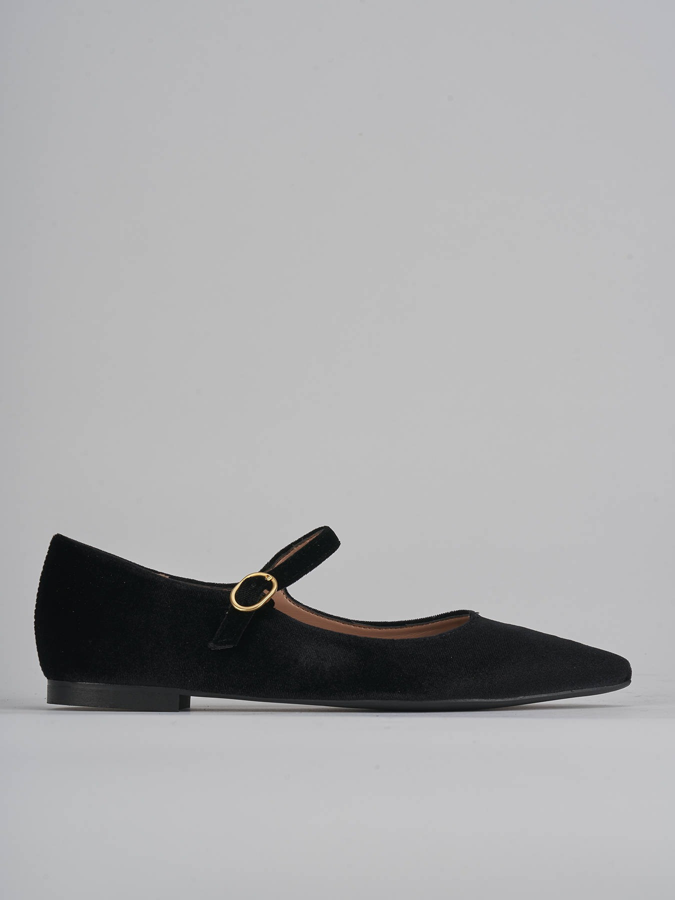 Black velvet sales ballet flats