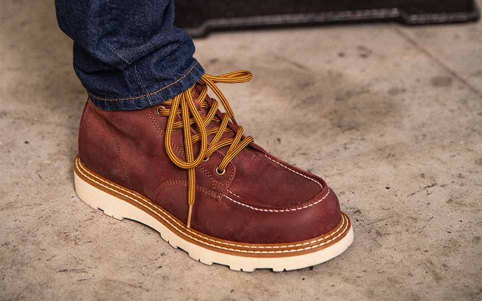COMBAT BOOTS