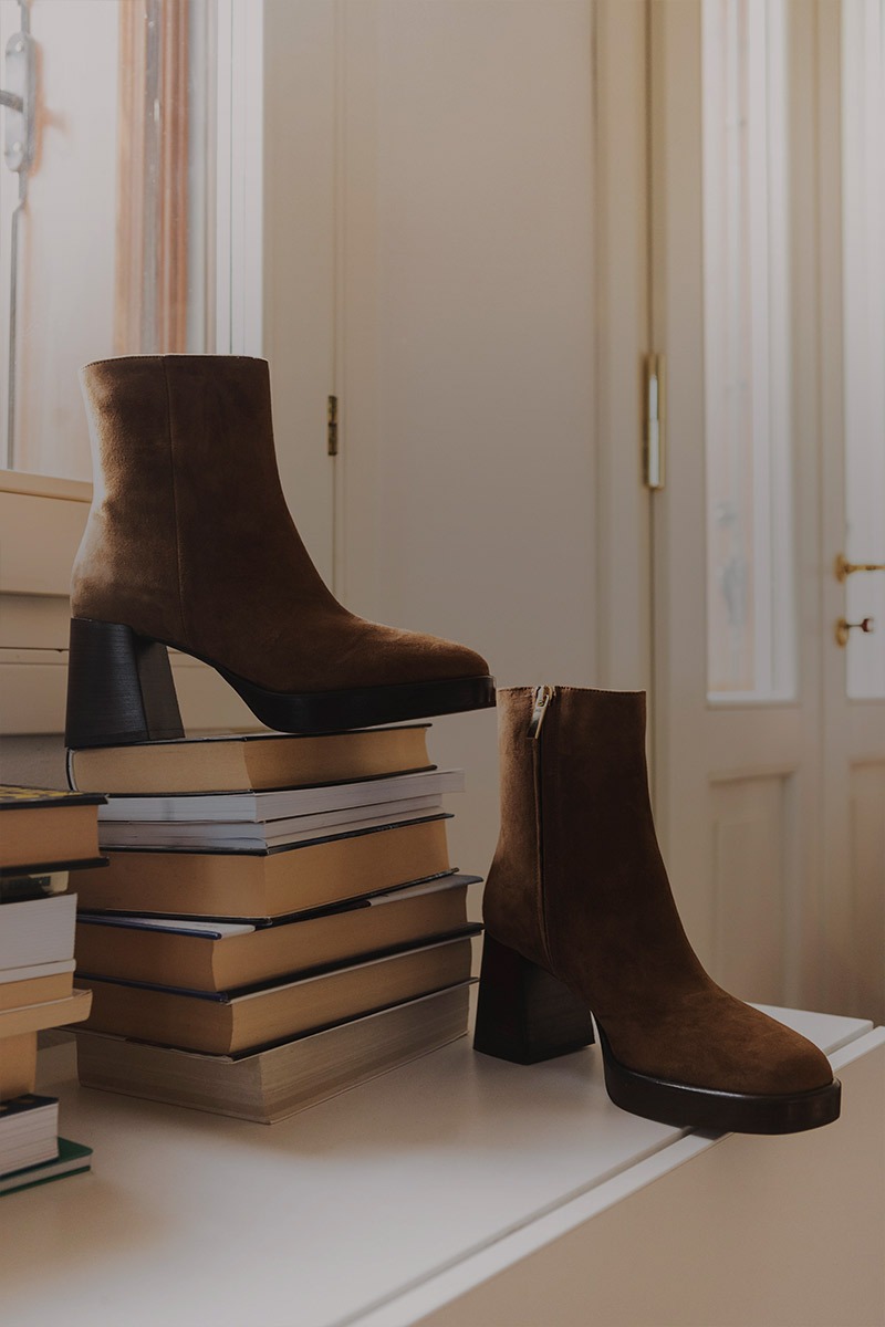 HIGH HEEL ANKLE BOOTS
