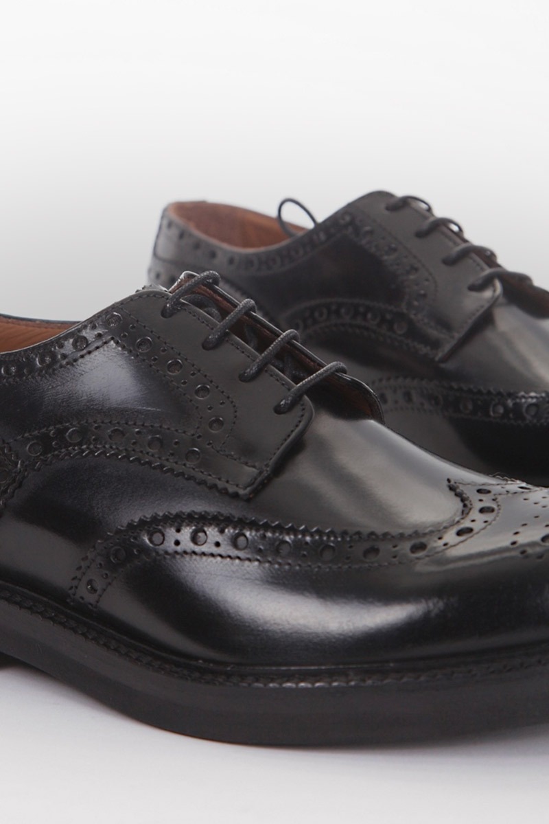 LACE-UP SHOES